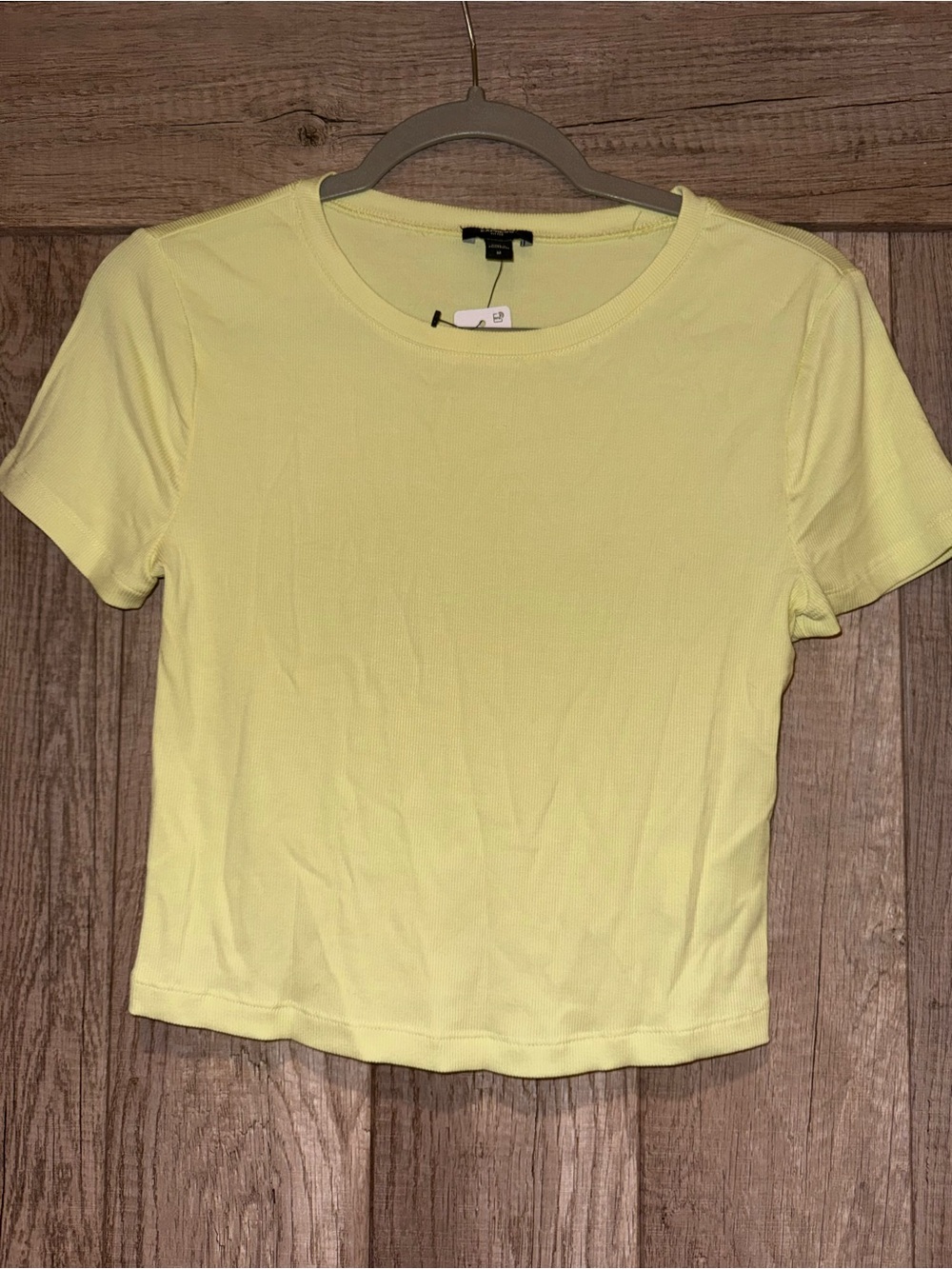 Express Women’s Classic Crewneck Cropped Tee - Pale Yellow